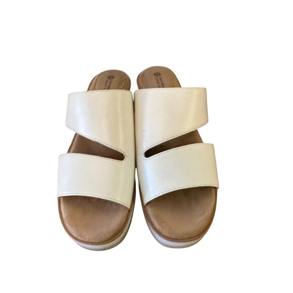 Gianni Bernini Size 7 Women’s Memory Foam Slip Wedge Heel Sandal White - Picture 13 of 14